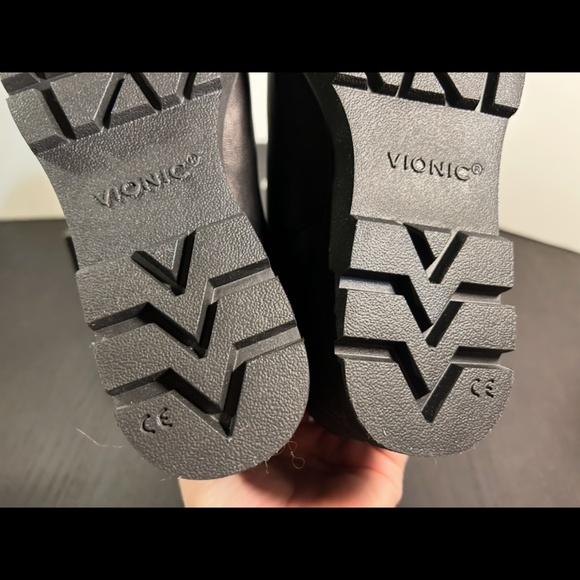 Vionic Aria Water Repellent Leather Platform Wedge Boots Black Womans 8M - Picture 15 of 16